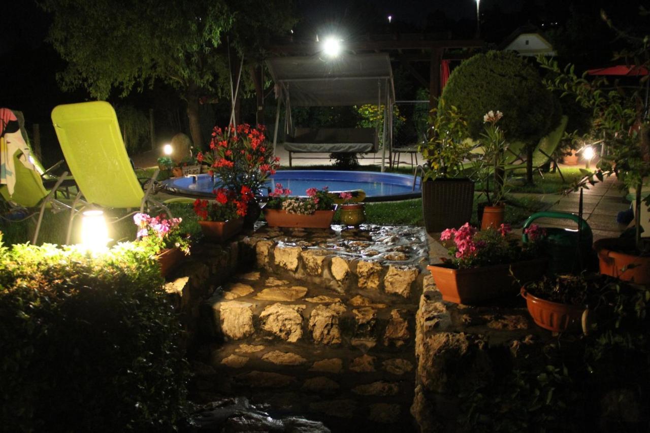 Simon Vendeghaz Balatongyoeroek Apartment Exterior foto